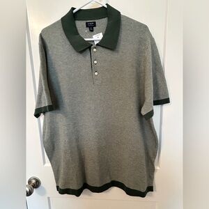 NWT J. Crew Green/Cream Lightweight Knit  Men’s Polo Shirt..Size XL. Great Look!